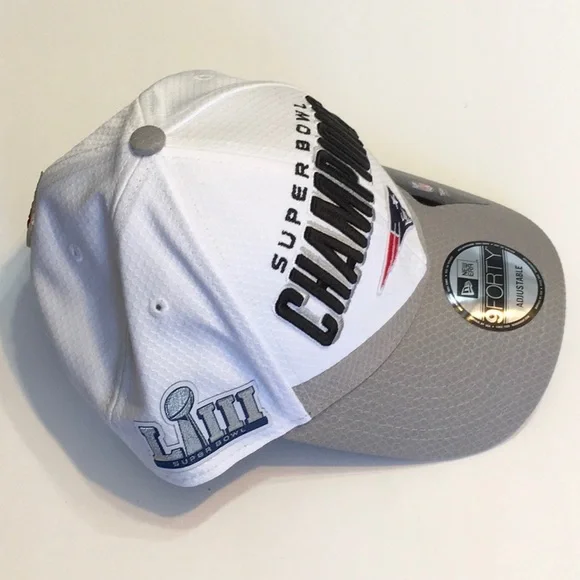 NFL New England Patriots ‘Super Bowl Champions’ New Era SnapBack Hat. - Picture 3 of 6